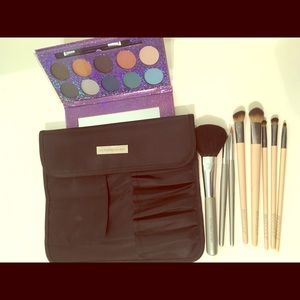 Victoria’s Secret & Ecotools make-up brushes